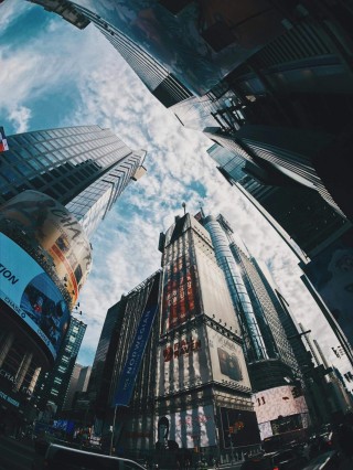 如何发布有效的招租信息？这些信息发布策略对租赁市场有何影响？