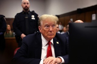 月记:上阳网重罪指控成立 特朗普成美国史上首位被判有罪前总统