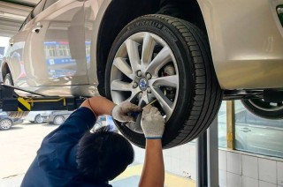 潇湘晨报::通联策略沃尔沃S60动力强劲，弯道表现堪称性能车