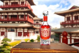 定价1888、重现“御酒标准”，剑南春高端新作唤醒皇家美学