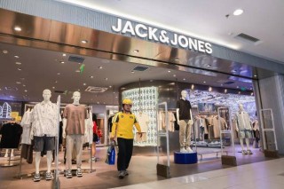 杰克琼斯、ONLY超1400家门店入驻美团闪购 即时零售服饰品类高速增长