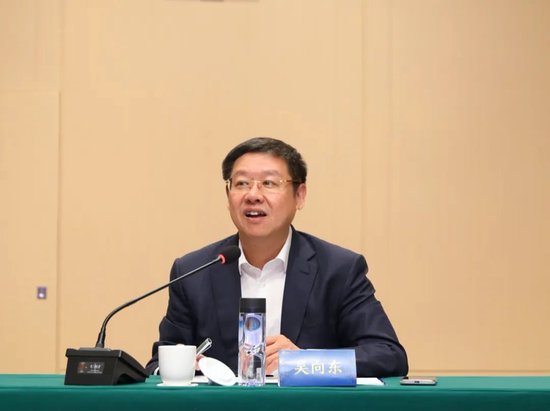 日记[一两点策略]吴向东：白酒像是一匹汗血宝马-第2张图片