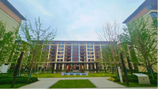 远洋建管代建郑州中能荣府项目完成顺利交付-第2张图片