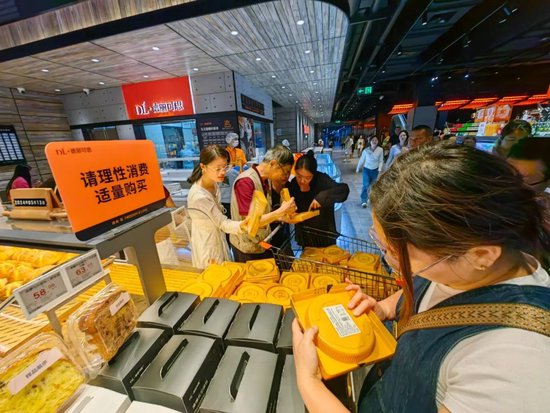 于东来谈帮扶行动：希望能让中国企业家去思考——化敌人为朋友，为战友-第4张图片