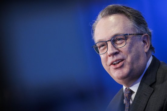 美联储Williams：经济强劲 降息决策需要更多数据-第1张图片