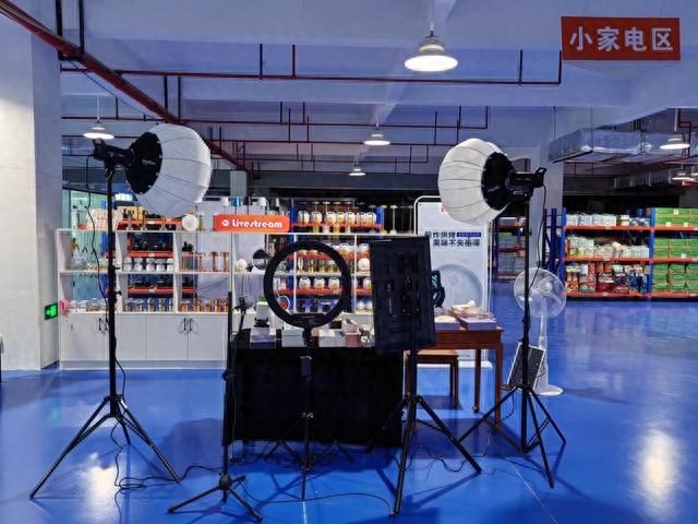 每天四五百万份订单从中国发货，直播跨境购物在越南爆发-第1张图片