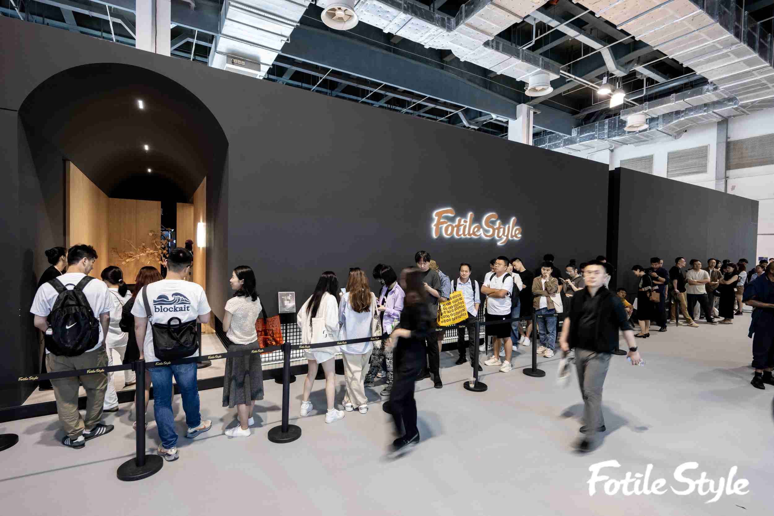 FotileStyle首发旗舰新品慕士塔格系列引燃2024设计上海展 以冰山之父造景悦启幸福生活-第1张图片