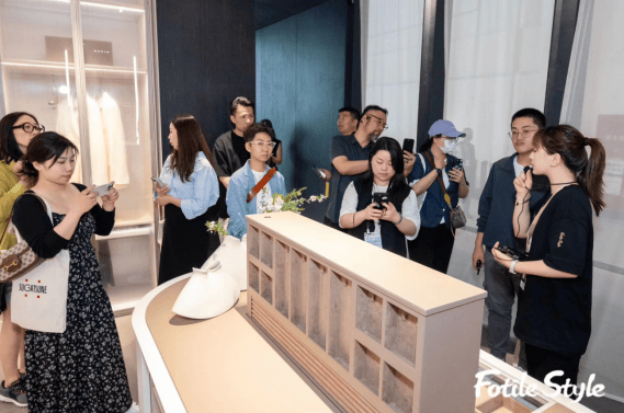 FotileStyle首发旗舰新品慕士塔格系列引燃2024设计上海展 以冰山之父造景悦启幸福生活-第5张图片
