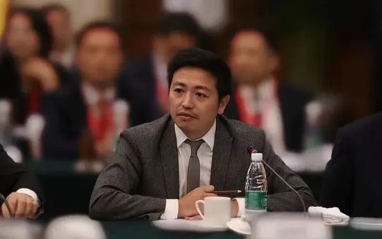 刘自鸿，干垮了一家估值500亿的公司？-第1张图片