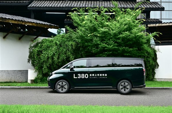 37.99万起 吉利“陆地空客”翼真L380上市：3-8座可选-第3张图片