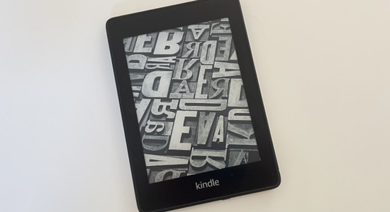热搜！Kindle中国电子书店停止下载服务！网友：这下真的只能盖泡面了…-第1张图片