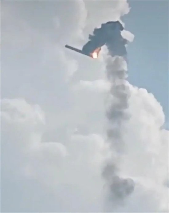 突发！火箭坠落，起火爆炸-第5张图片