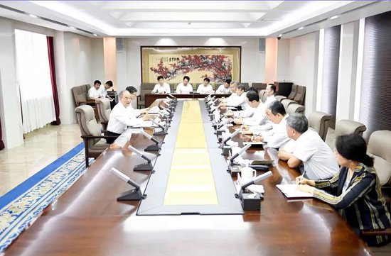 新任吉林省委书记黄强：要铁拳整治金融、国企、能源、烟草、医药等权力集中、资金密集、资源富集领域腐败-第2张图片