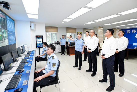 新任吉林省委书记黄强：要铁拳整治金融、国企、能源、烟草、医药等权力集中、资金密集、资源富集领域腐败-第3张图片