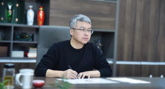 白酒界“大网红”朱伟离开后，枝江酒业似乎开始走上正轨-第4张图片