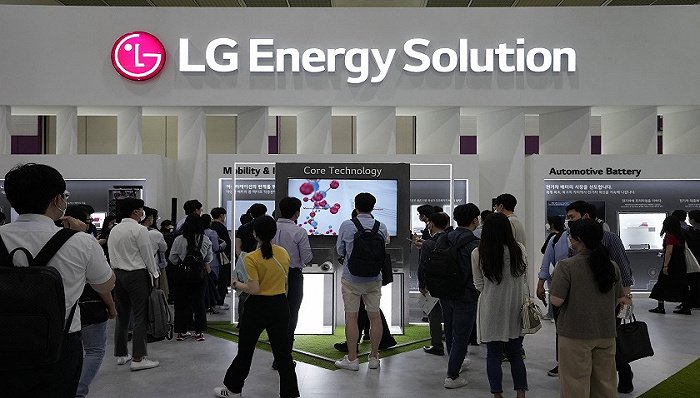 价值数十亿美元，LG新能源拿下首笔磷酸铁锂电池大单-第1张图片