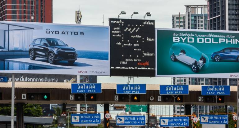 比亚迪大消息：首个海外乘用车工厂峻工！第800万辆新能源车下线！-第4张图片