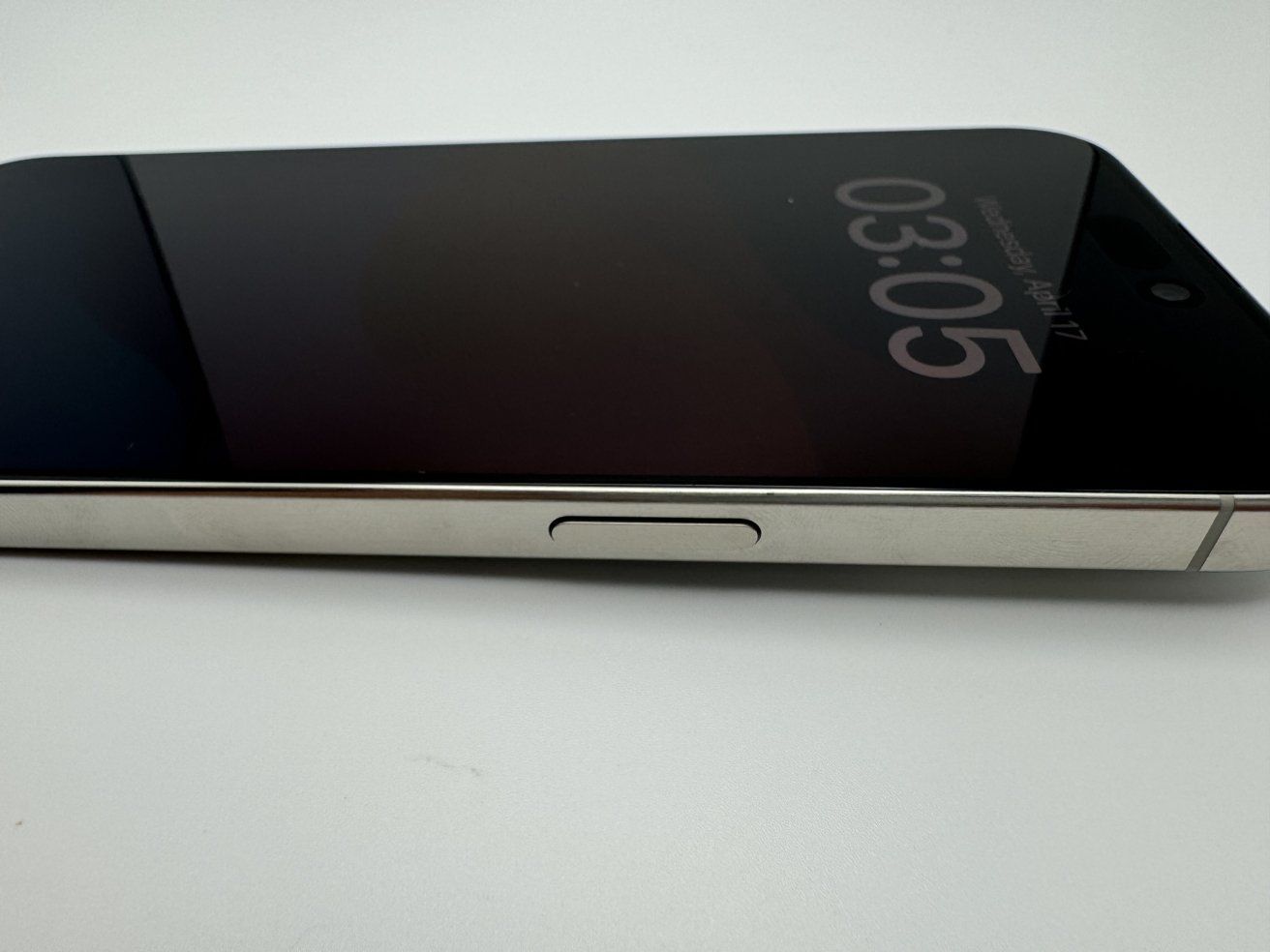 iPhone 15 Pro Max 原型机上手，初探被苹果取消的触觉音量 / 电源按钮-第5张图片