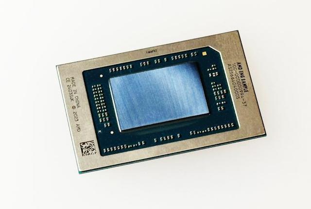 首款由非Arm处理器驱动的Copilot+ PC！惠普推出OmniBook Ultra-第3张图片
