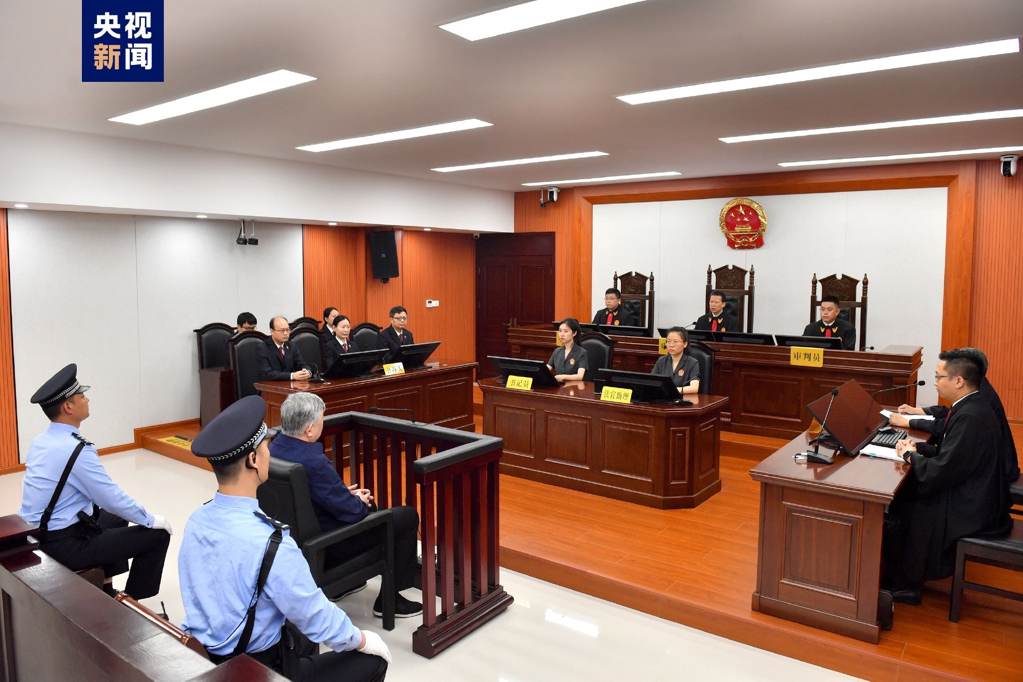 受贿超1.08亿 国家能源投资集团原副总经理李东一审被判无期徒刑-第1张图片
