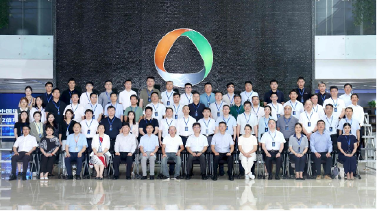 中国移动政企业务领导专家“走进亚信科技”考察交流-第1张图片