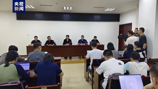 最新!已发现遇难者遗体8具,其中5人身份已确认,412名群众已安全转移!四川雅安暴雨山洪致30人失联,官方通报-第1张图片