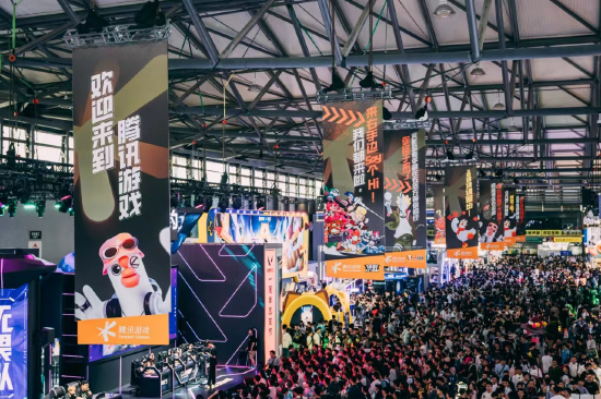 直击ChinaJoy | 腾讯游戏携20余款产品亮相，现场比拼“鹅”式服务-第1张图片