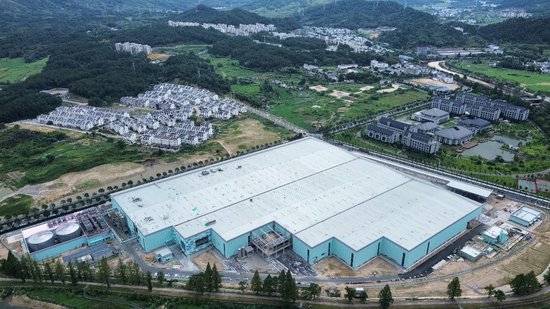 农夫山泉黄山工厂预计将为当地每年创税约1.5亿，并提供约500个就业岗位-第5张图片