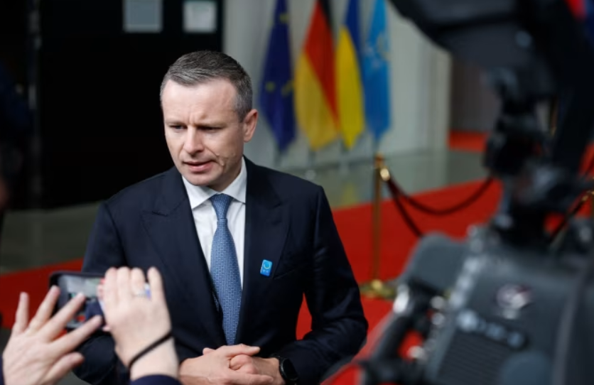 英媒：乌财长指责美国等盟友延迟武器交付，致乌预算赤字不断扩大-第1张图片