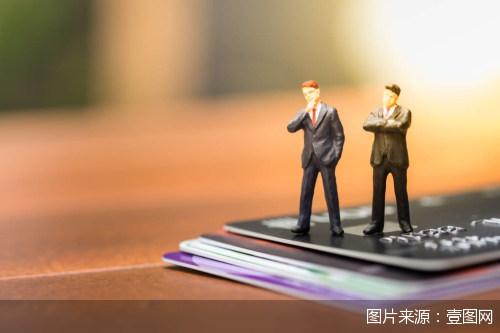 存款焦虑 “黄牛”代抢暗涌-第1张图片