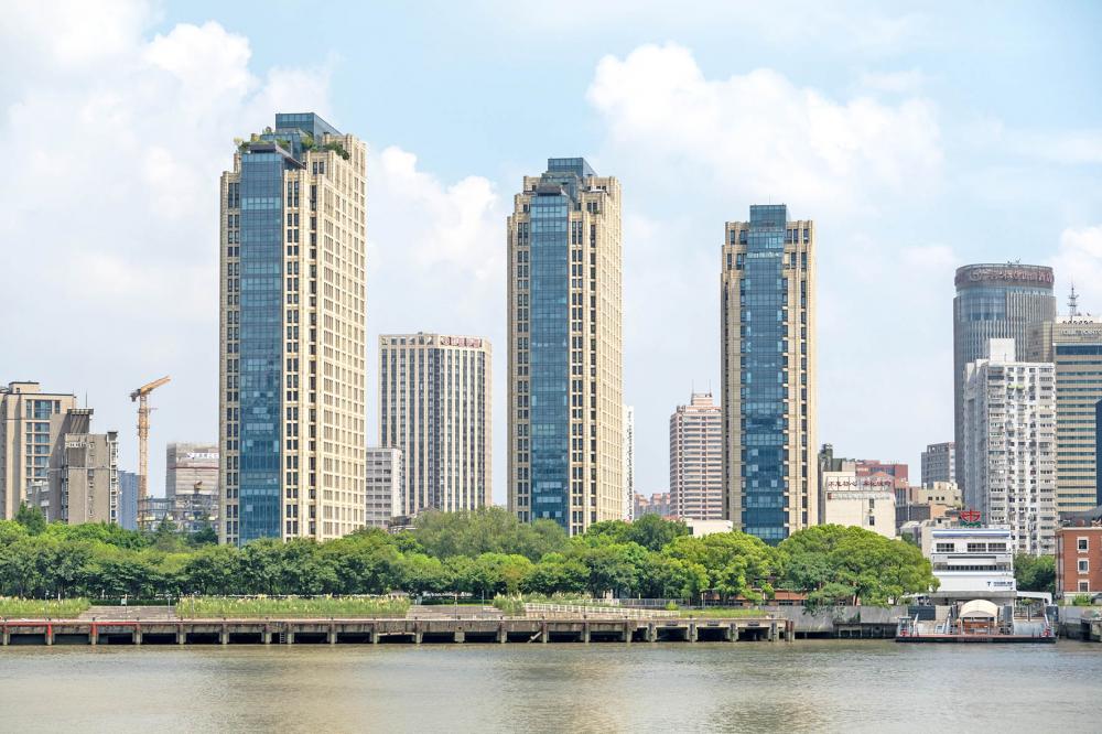 上海中心地段豪宅新房认购持续火爆 高净值人群热衷资产长期“保值”-第1张图片