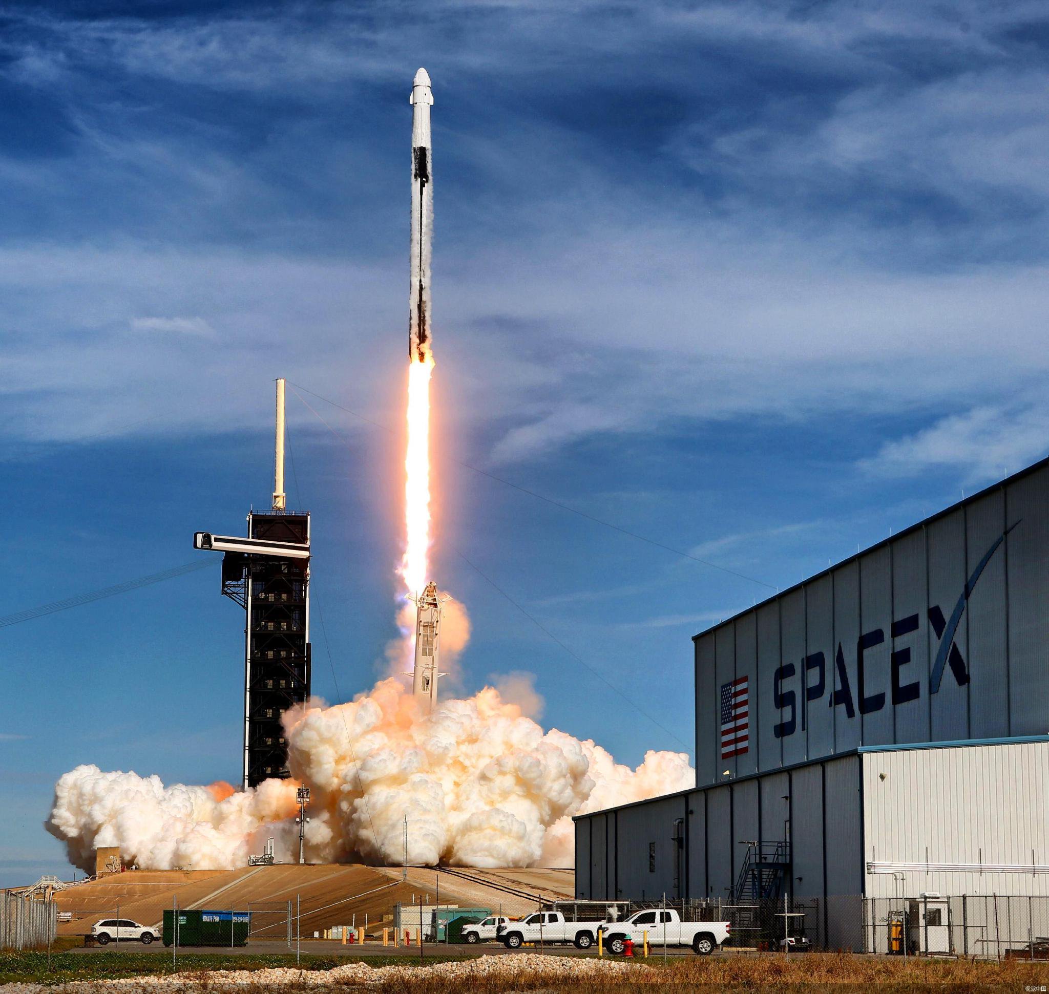 SpaceX下周开启首次商业太空行走-第1张图片