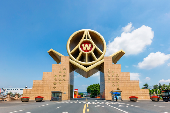 五粮液双位数增长：第八代五粮液批发价稳步上行 预收款大增 渠道信心充足-第1张图片
