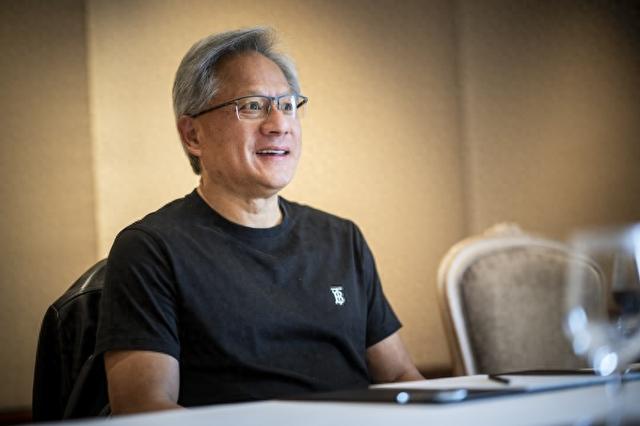 英伟达CEO黄仁勋三个月内抛售约6.3亿美元股票-第1张图片