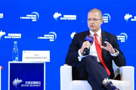 瑞银全球金融市场部亚太区联席主管Tim Wannenmacher：我们需要用一种受控的以及经过思考的方式去拥抱AI-第1张图片