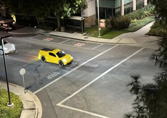 疑似“特斯拉Robotaxi谍照”浮出水面-第2张图片