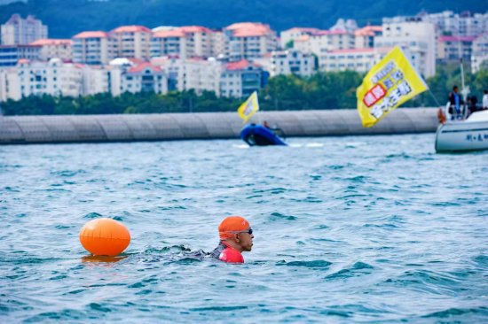 张朝阳谈蛙泳横渡威海海湾：要敏锐把握身体细节，准确去执行-第1张图片