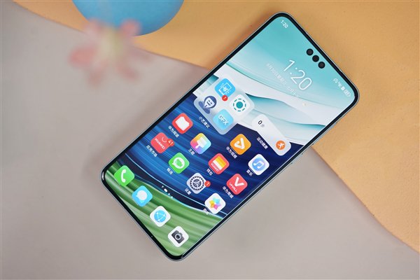 系统流畅让人印象深刻！纯血鸿蒙公测 华为狂收集Bug为改进-第1张图片