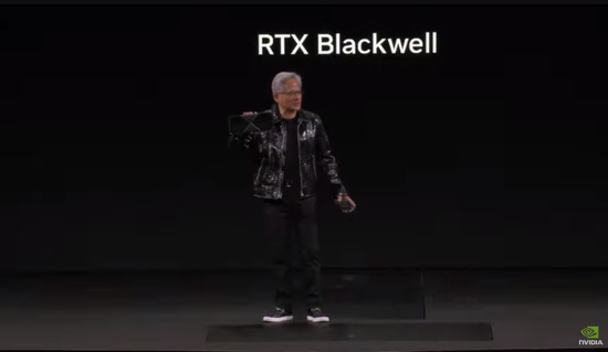 黄仁勋CES演讲：全新RTX 50系列芯片、全球最小个人AI超算-第14张图片