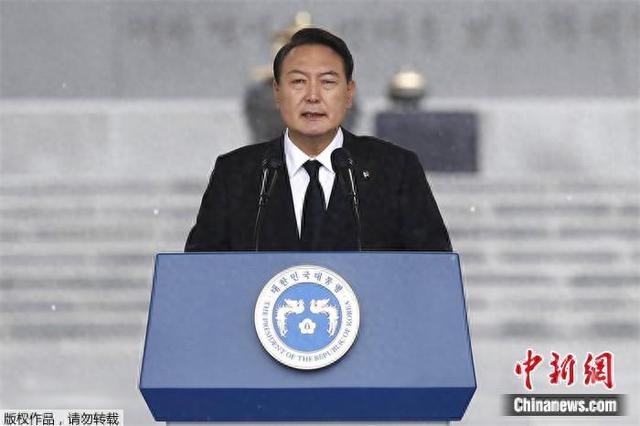 “我在看守所一切安好” 尹锡悦发文向支持者致谢-第1张图片