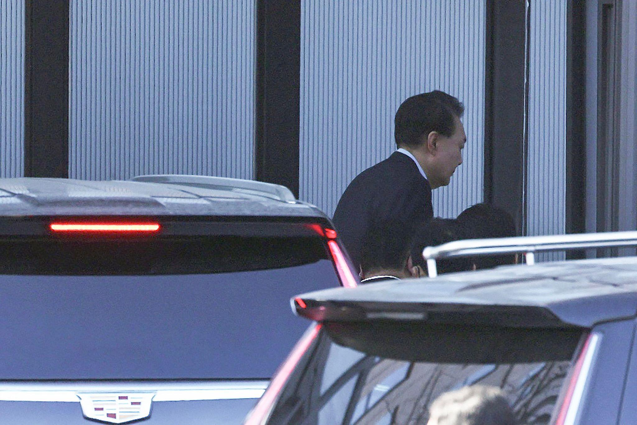 韩国法院批准对尹锡悦的拘留令 称其“有毁灭证据之嫌”-第1张图片