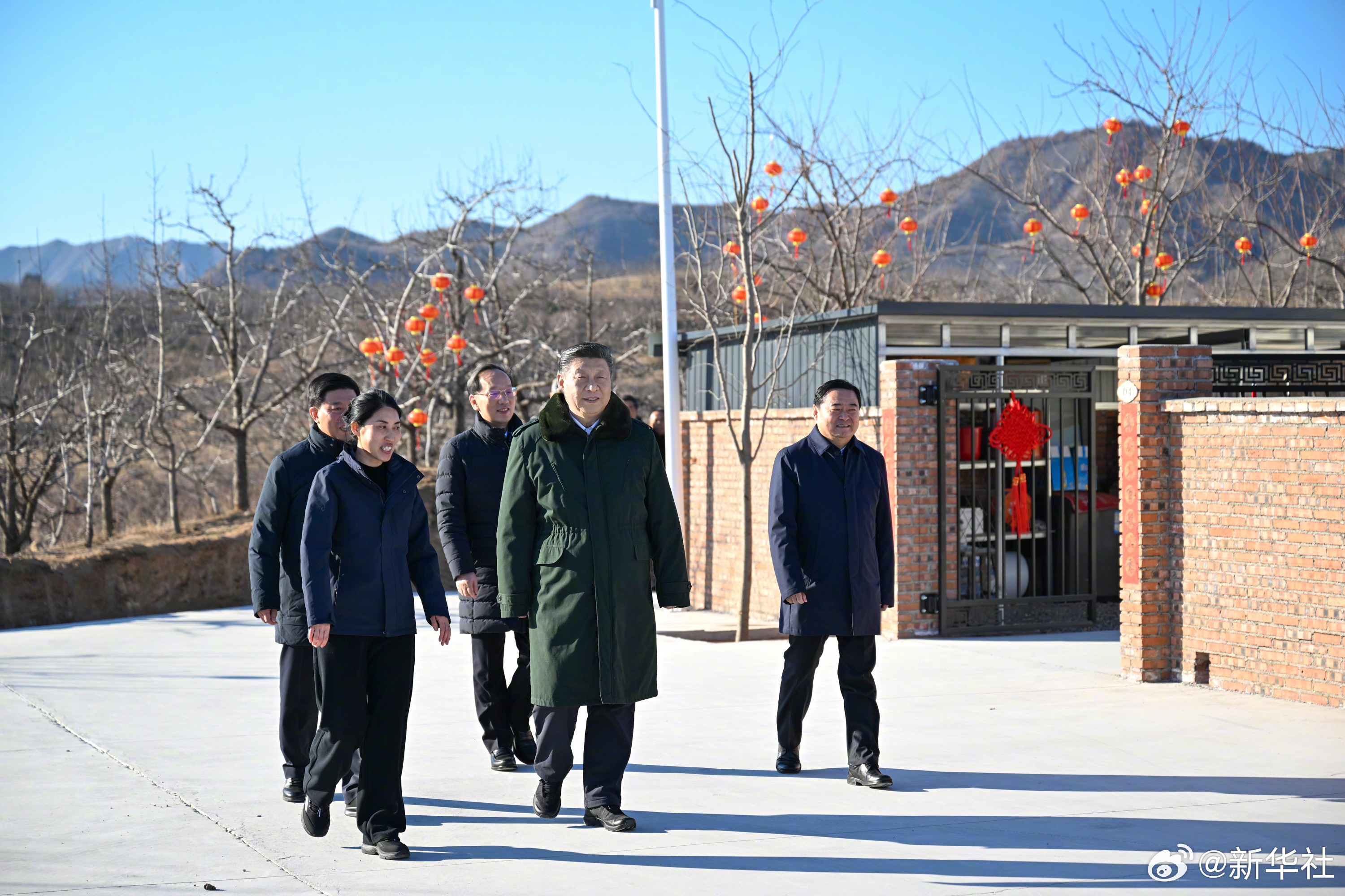 习近平在辽宁葫芦岛市看望慰问受灾群众-第3张图片