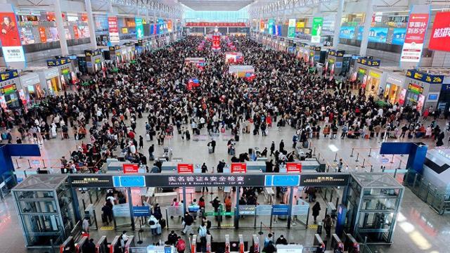 国铁集团：铁路迎来返程客流高峰，今日全国铁路预计发送旅客1450万人次-第1张图片