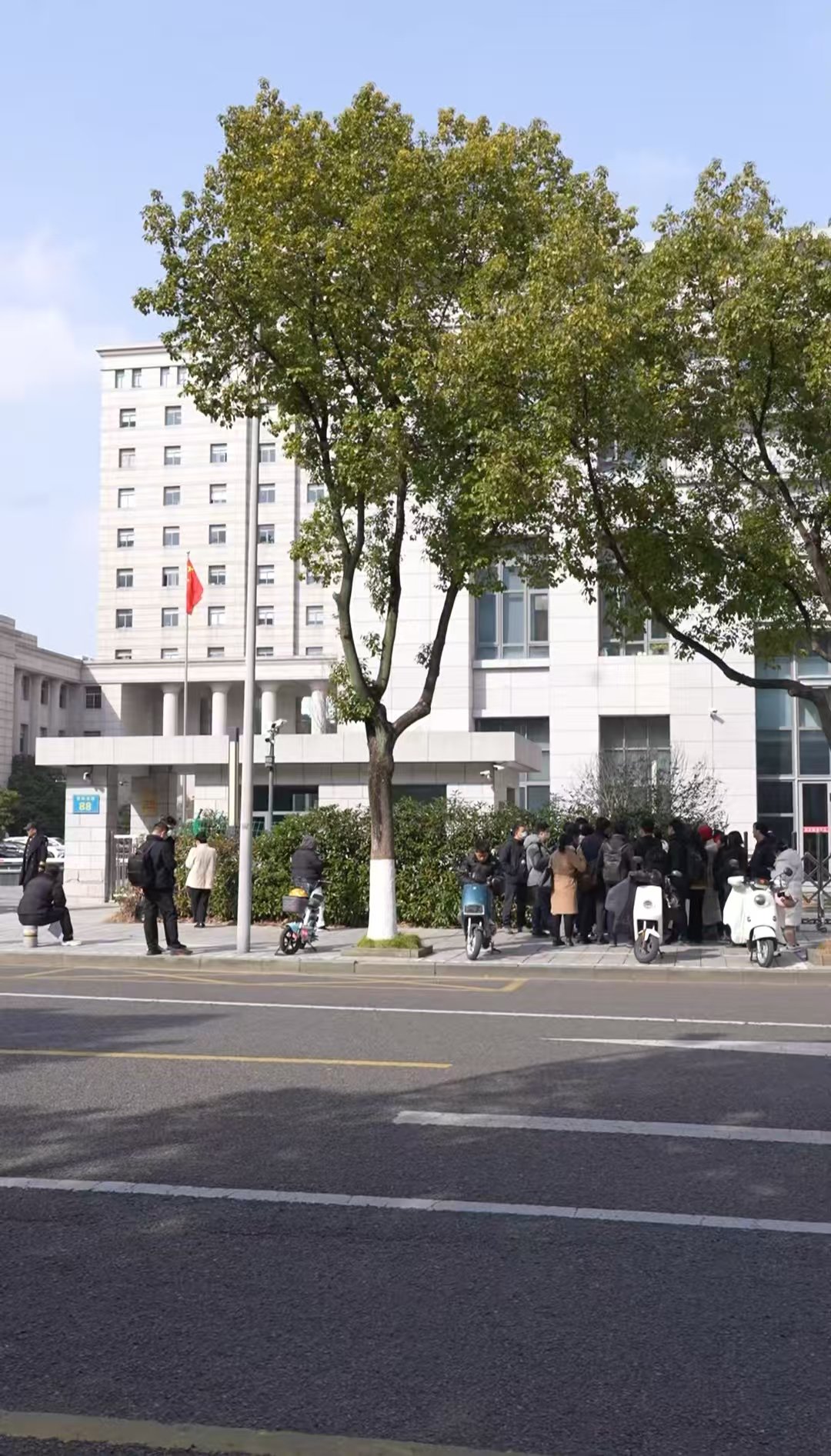 直击杉杉集团重整听证会，实控人周婷：我已经尽全力了-第4张图片