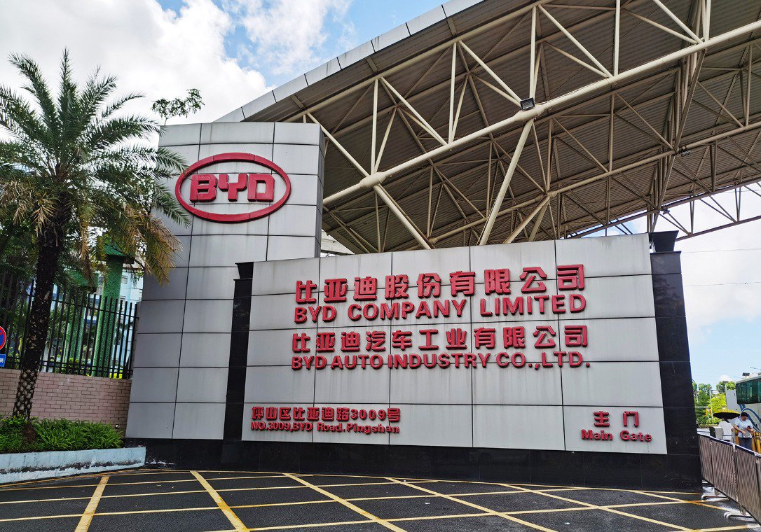 比亚迪搅局！平价智驾时代加速到来 10万元也能开上智能汽车？-第4张图片