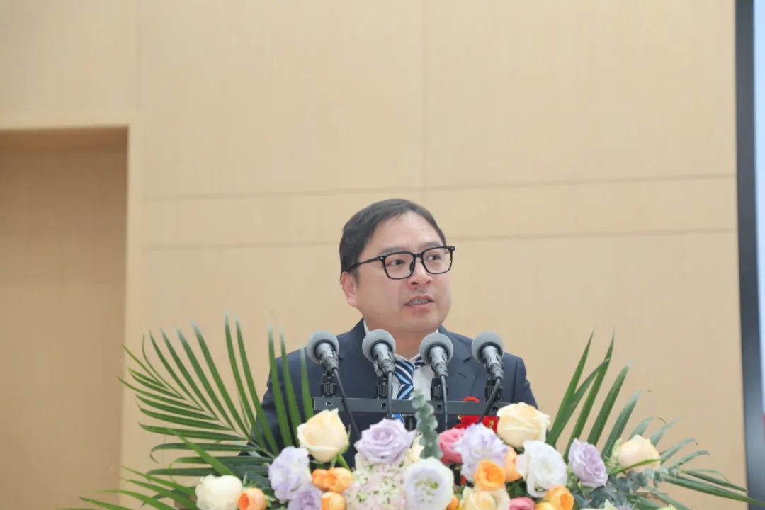 华峰化学公司召开2025年度职工代表大会暨工作会议-第6张图片
