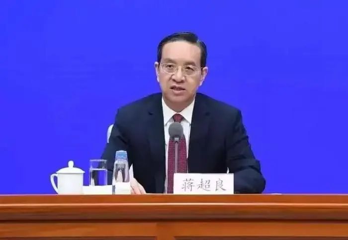 湖北省委连夜开会：坚决拥护党中央决定-第1张图片