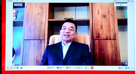 民营企业如何应对挑战？刘永好：只有不断满足老百姓新需求才是新方向-第1张图片